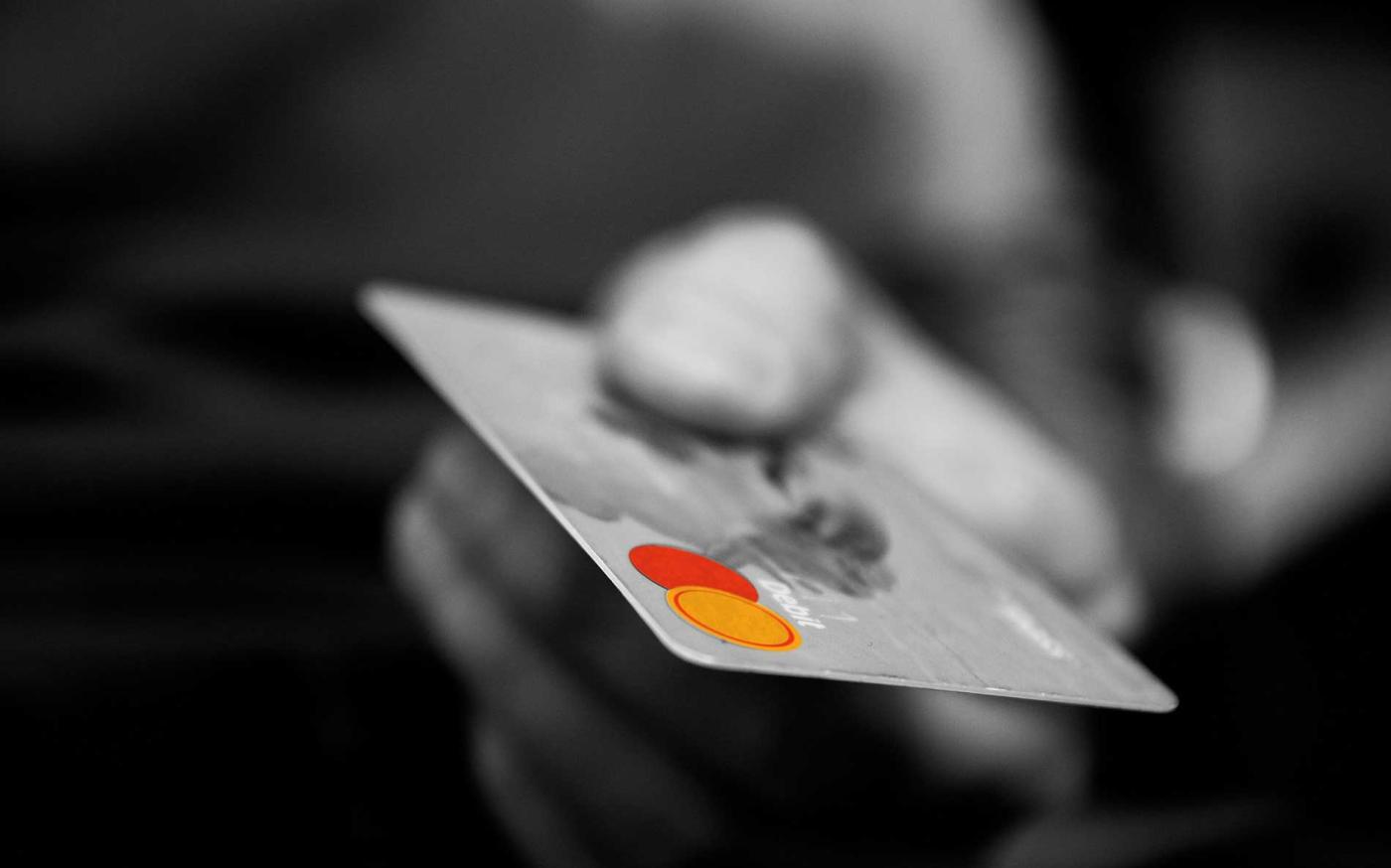 How is credit score calculated