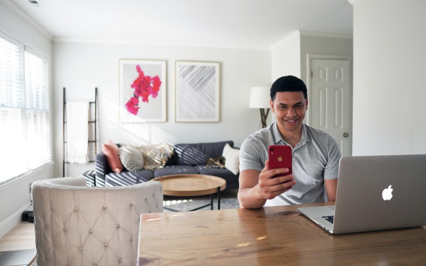 Investing with a financial advisor
